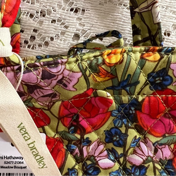 Vera Bradley NWT Mini Hathaway Meadow Bouquet Tote - Picture 5 of 9